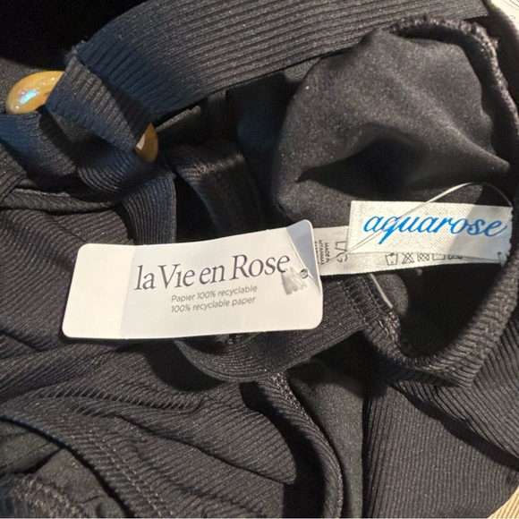 LA VIE EN ROSE Sz L Aquarose Racerback With O-Ring Ribbed One Piece Swimsuit NEW - Picture 10 of 12